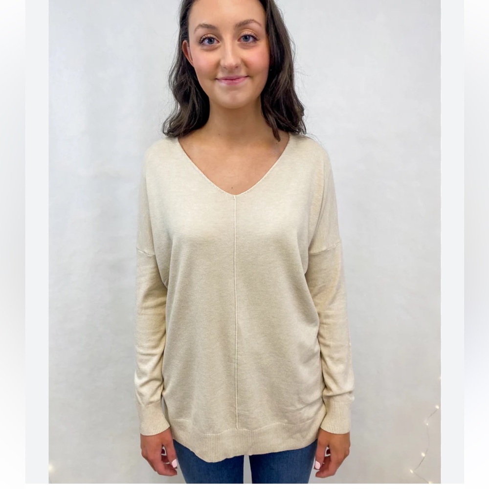 Dreams super soft classic minimalist sweater size medium